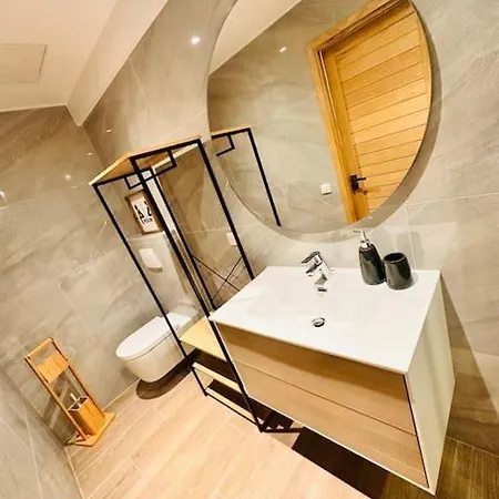 De Nana 4 - Hypercentre, Rue Meynadier, Palais & Plage, Clim, Wifi Apartment